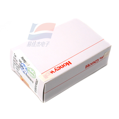 SS49E Through Hole Mount Hall Effect Sensor コンパクト 10 V 稼働電源電圧