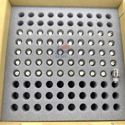 YJJ エンドウィンドウタイプ UVライトは電球の上部からUVと炎検出器R244に入ります